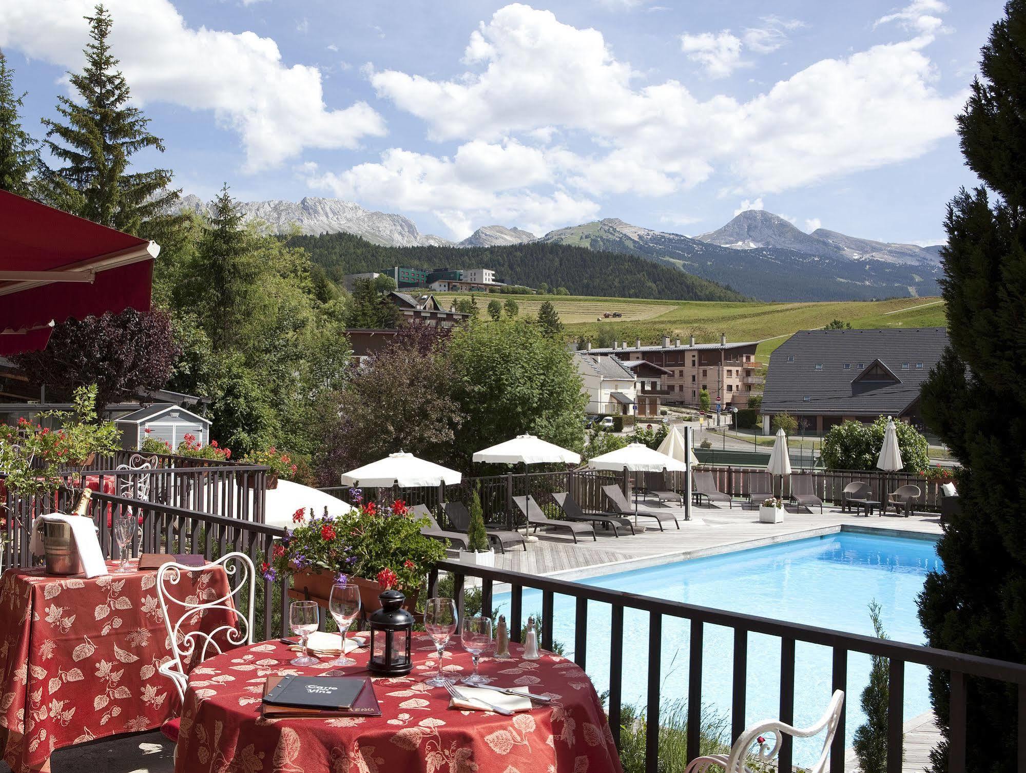 Hotel Christiania Villard-de-Lans Exterior photo